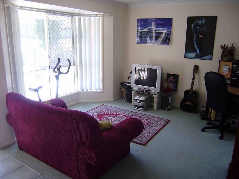 8 Tiber Cresent, Springfield QLD 4300