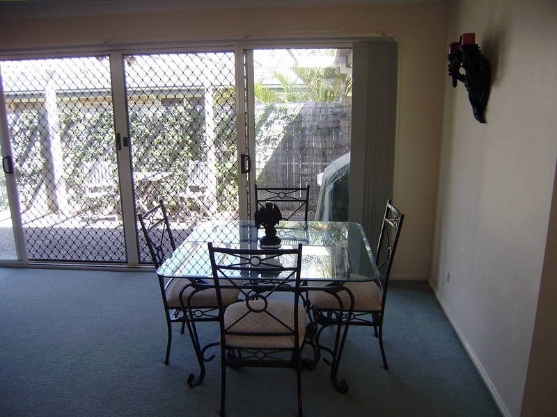 8 Tiber Cresent, Springfield QLD 4300