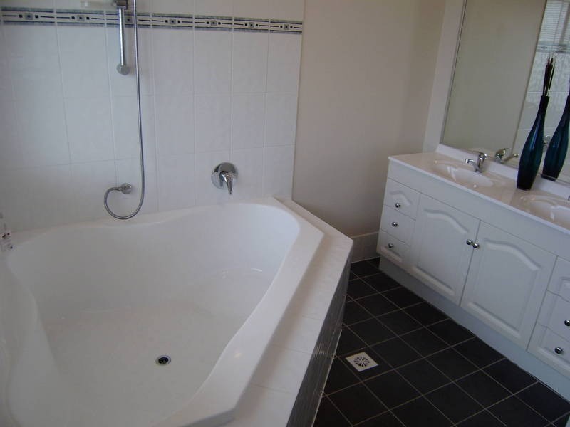56 Parkside Drive, Springfield QLD 4300
