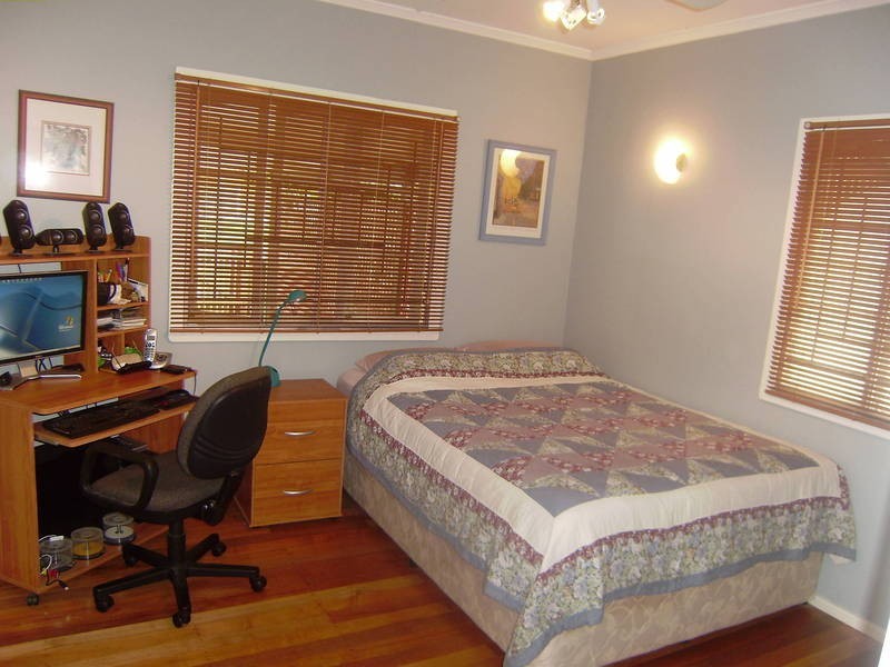 21 Keeling Street, Coopers Plains QLD 4108