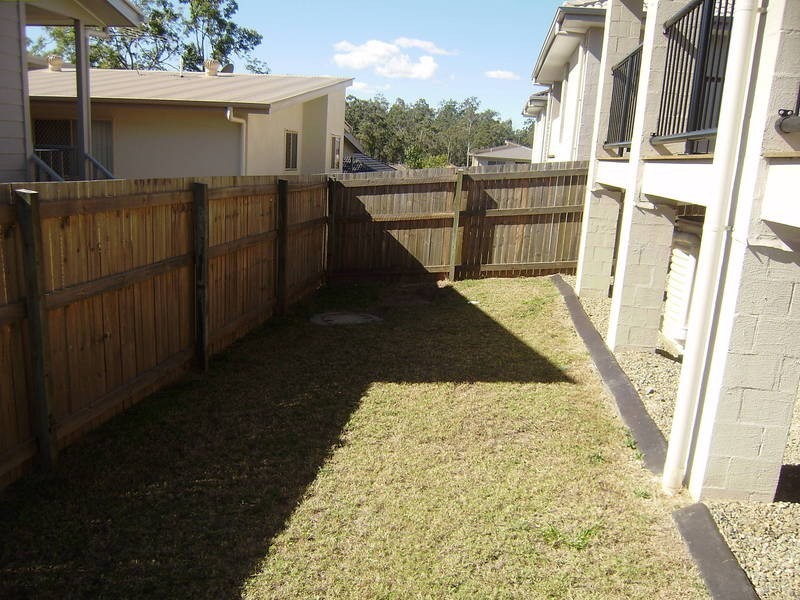 4 Shallow Bay Drive, Springfield Lakes QLD 4300