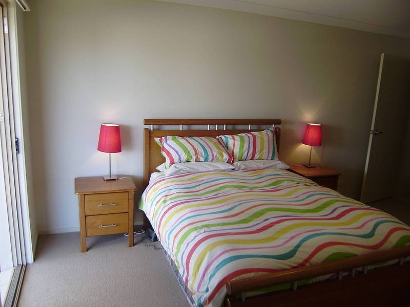 4 Shallow Bay Drive, Springfield Lakes QLD 4300