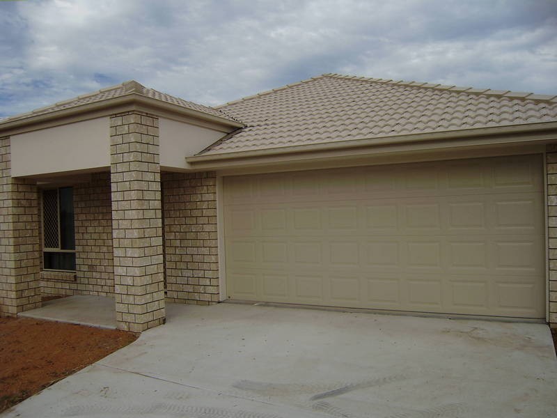 16 Labelle Street, Springfield Lakes QLD 4300