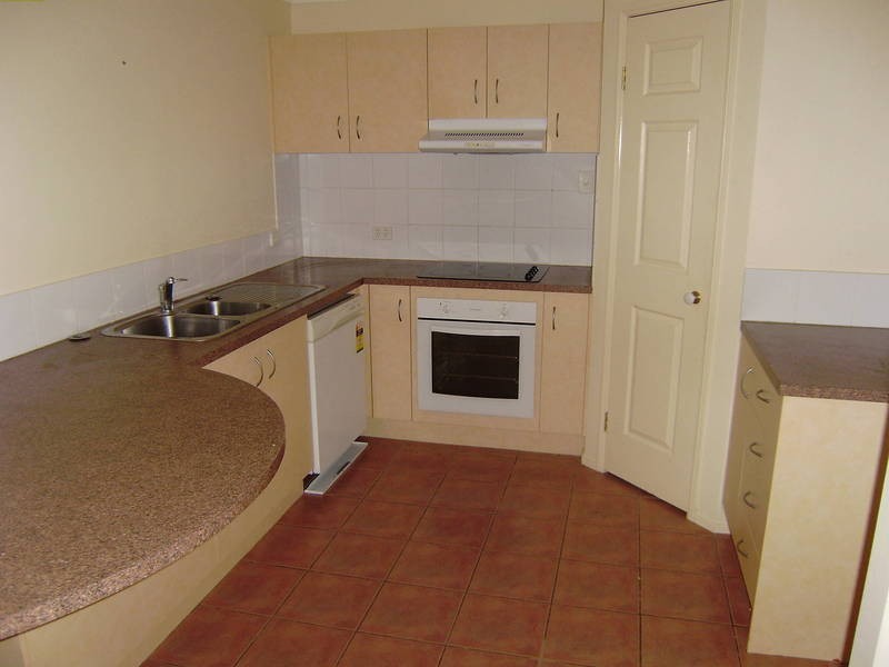 24 Kathleen Place, Yamanto QLD 4305