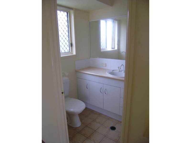 24 Kathleen Place, Yamanto QLD 4305