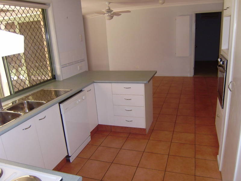 7 Foxglove Court, Springfield QLD 4300