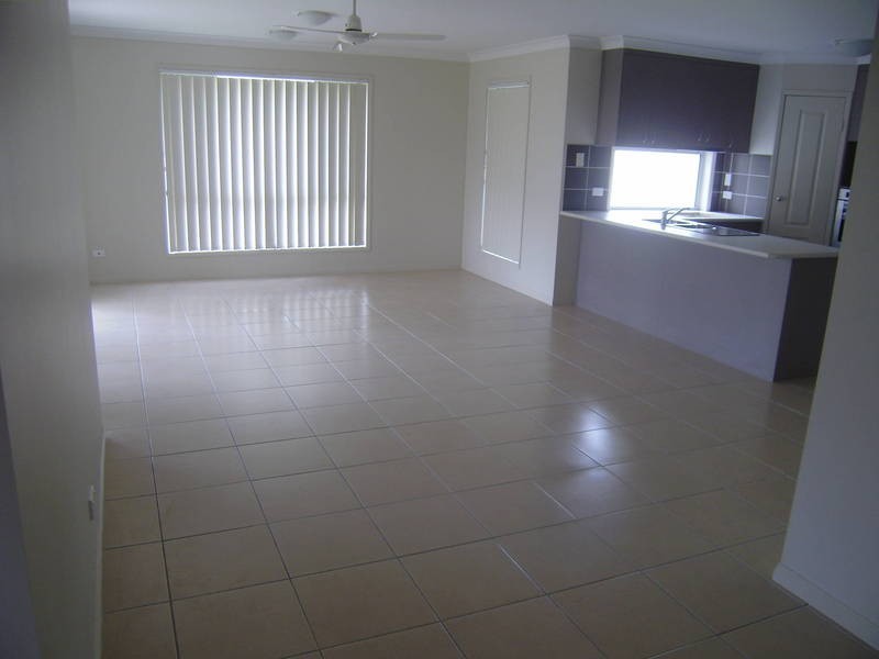 59 Cardena Drive, Augustine Heights QLD 4300