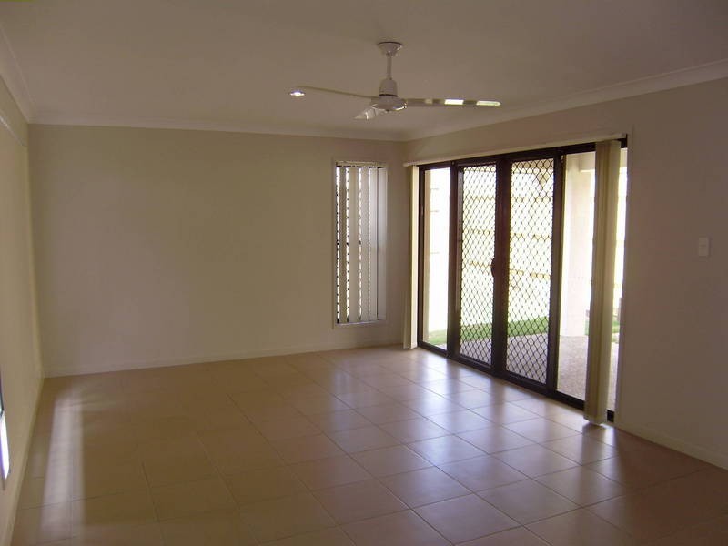 61 Escarpment Drive, Springfield Lakes QLD 4300