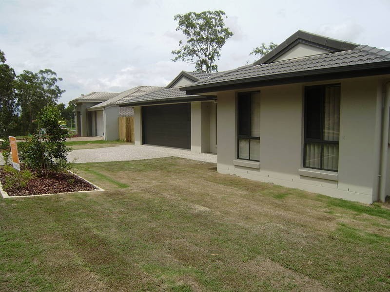 28 Brigid Blvd, Augustine Heights QLD 4300