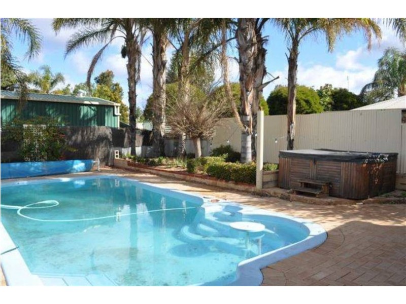 4 Galbraith Street, Kalgoorlie WA 6430