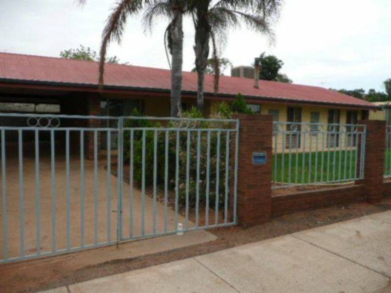32 Roberts Street, Kalgoorlie WA 6430