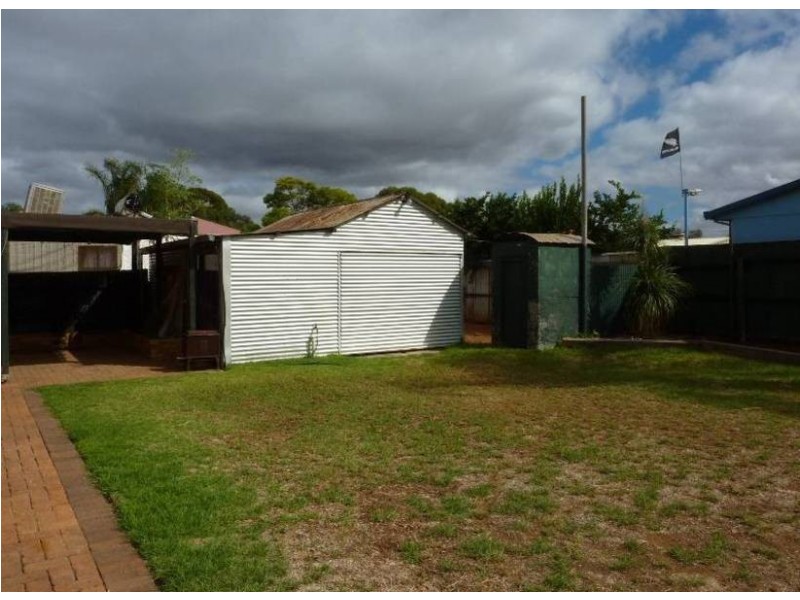 100 Collins Street, Lamington WA 6430