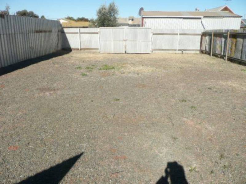 24 King Street, Boulder WA 6432