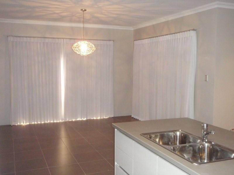 14 Spiral Flag Road, Yanchep WA 6035