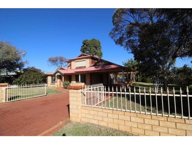 2 Niagara Close Hannans, Kalgoorlie WA 6430