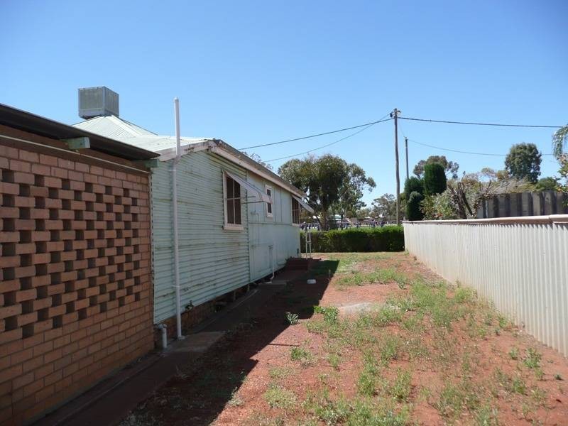 2 Russell Street, Kalgoorlie WA 6430