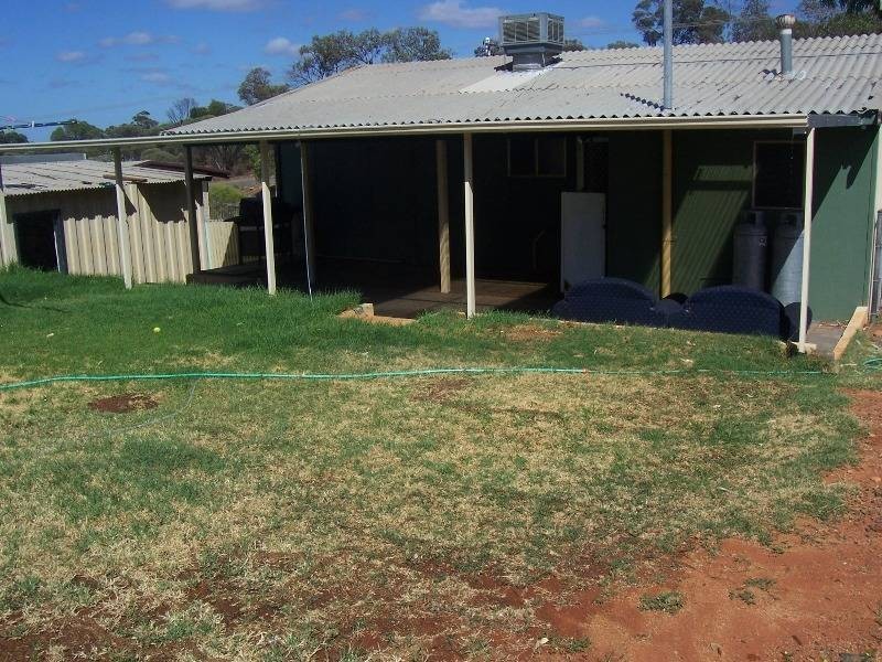 32 Serpentine Road, Kambalda East WA 6442