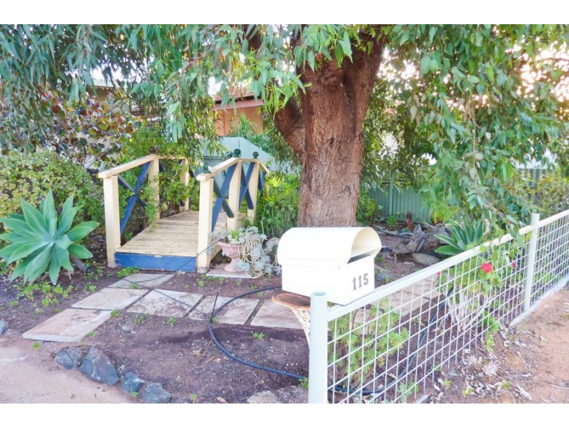 115  Lindsay Street, Coolgardie WA 6429