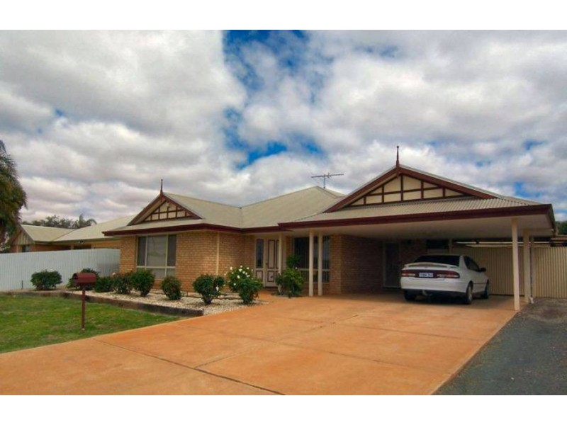 15 Mosconi Circle, Kalgoorlie WA 6430