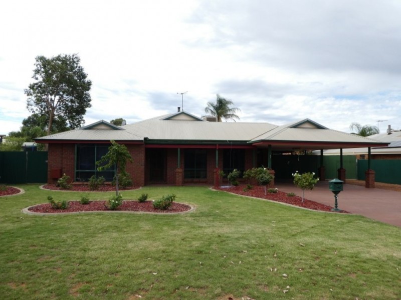 5 Tindals Crescent Hannans, Kalgoorlie WA 6430
