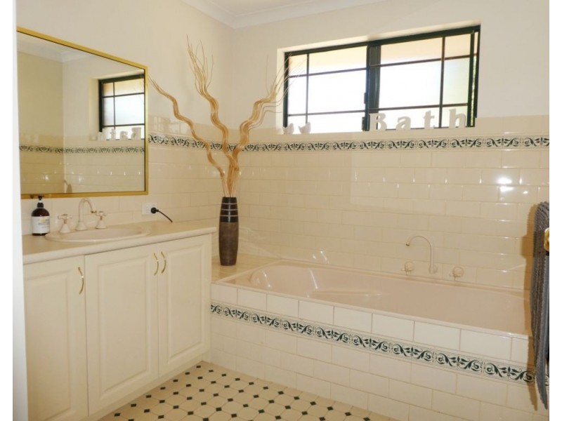 5 Tindals Crescent Hannans, Kalgoorlie WA 6430