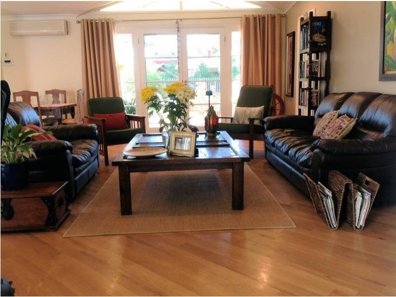 11 Campbell Street, Lamington WA 6430