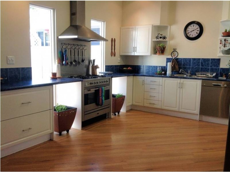 11 Campbell Street, Lamington WA 6430