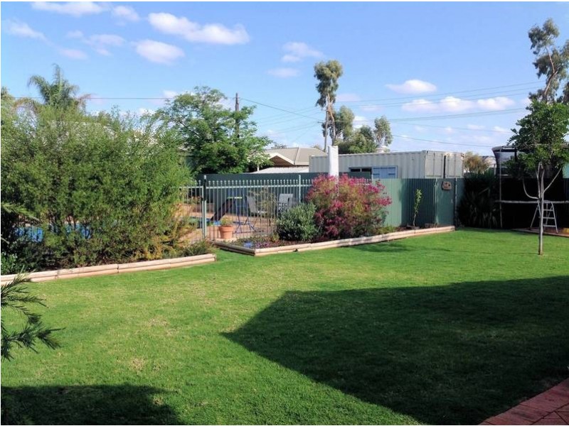 11 Campbell Street, Lamington WA 6430