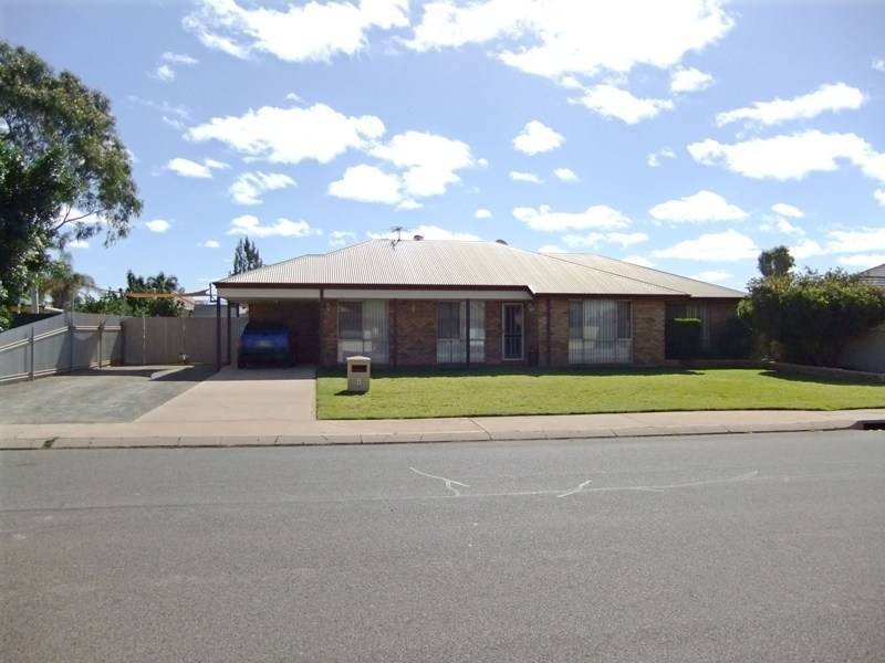 8 Sobota Street, Kalgoorlie WA 6430