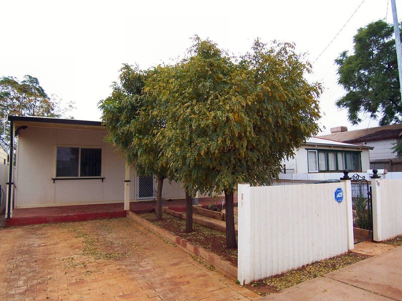 79 Davis Street, Boulder WA 6432