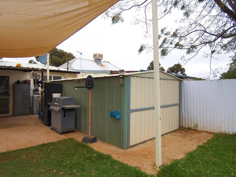 79 Davis Street, Boulder WA 6432