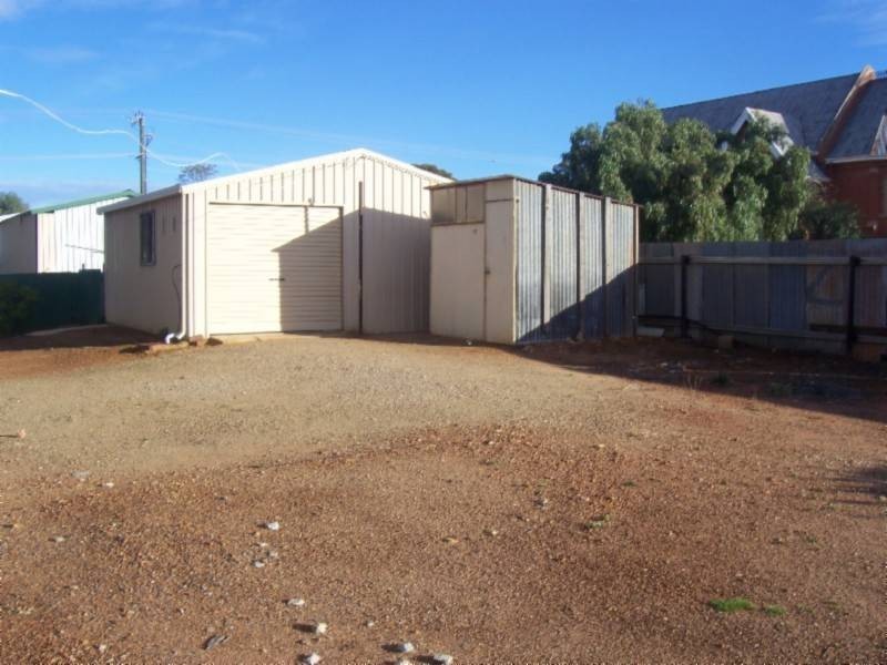 70 Sylvester Street, Coolgardie WA 6429