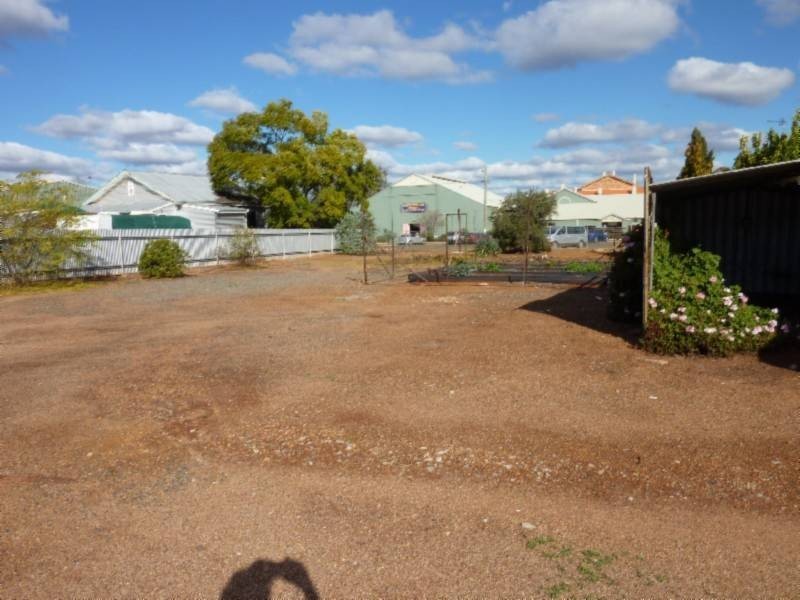 70 Sylvester Street, Coolgardie WA 6429