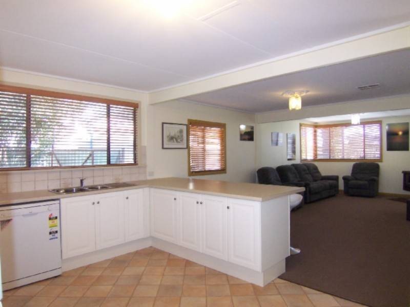 8 Gordon Street, Kalgoorlie WA 6430