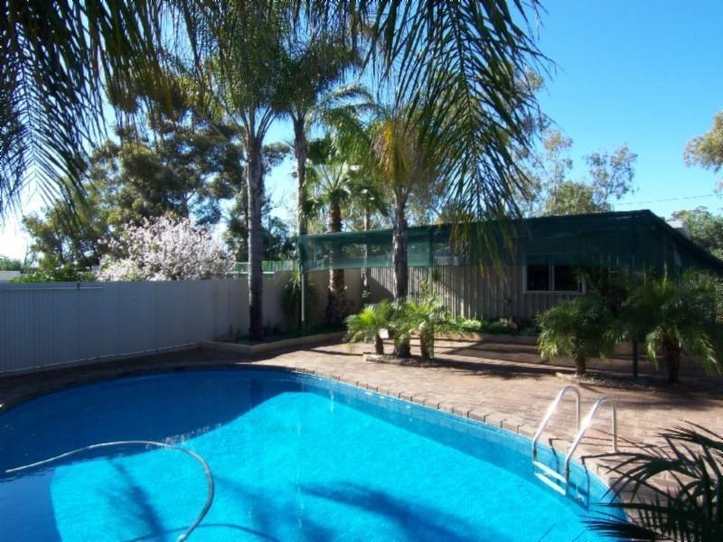 8 Gordon Street, Kalgoorlie WA 6430