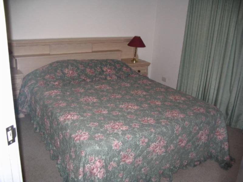 13/4 Ochiltree Street, Kalgoorlie WA 6430