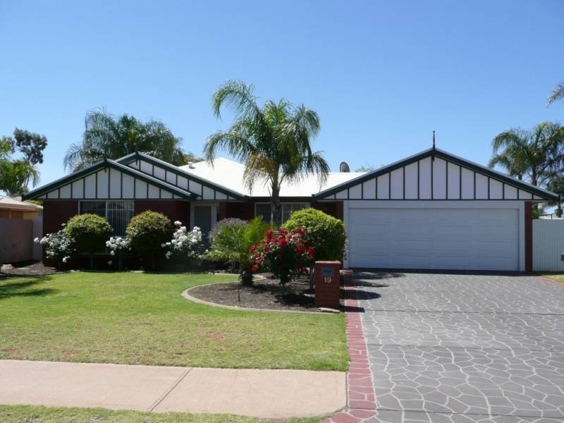19 Osmetti Drive, Kalgoorlie WA 6430