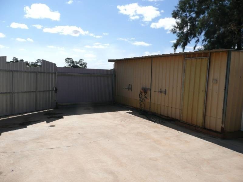 35 Broadarrow  Road, Kalgoorlie WA 6430