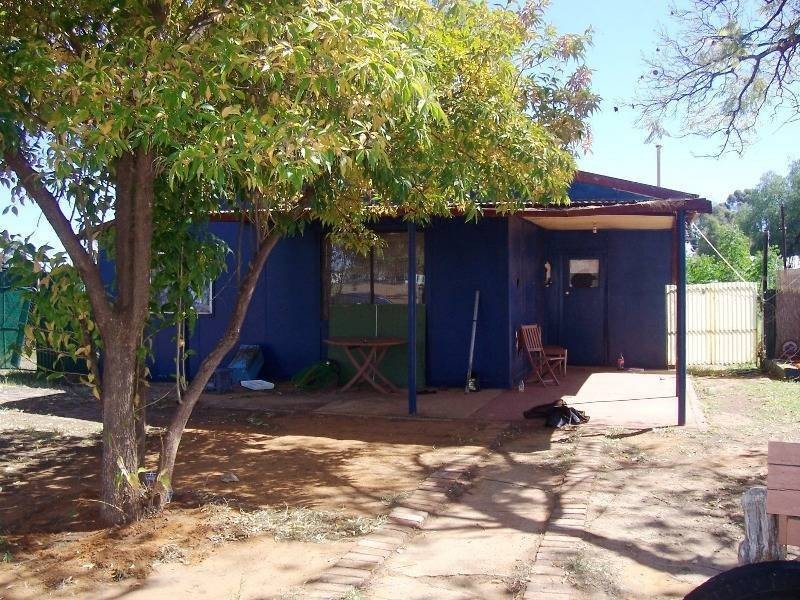 90 Woodward Street, Coolgardie WA 6429