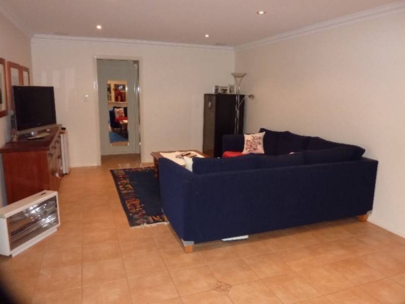 15 DeBernales Street, Kalgoorlie WA 6430
