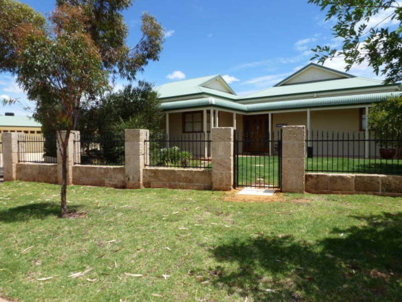 31 Quartermaine Street Somerville, Kalgoorlie WA 6430