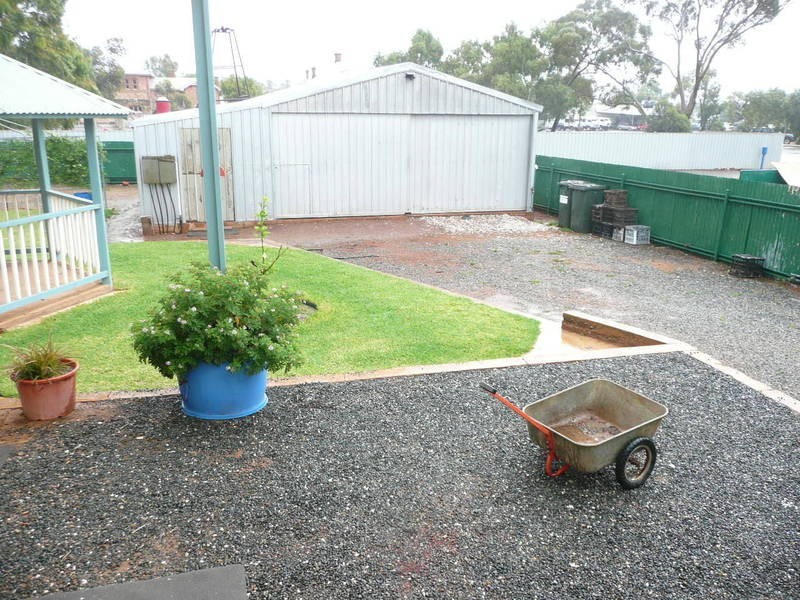 58 Woodward Street, Coolgardie WA 6429