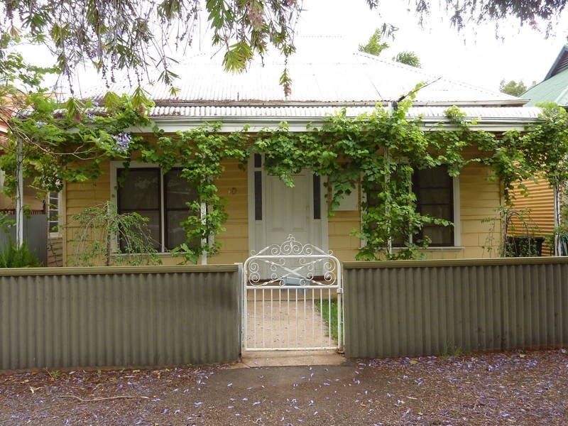 10 Victoria Street, Kalgoorlie WA 6430
