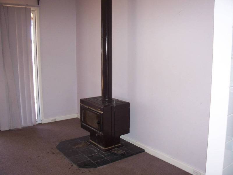 32  Sylvester Street, Coolgardie WA 6429