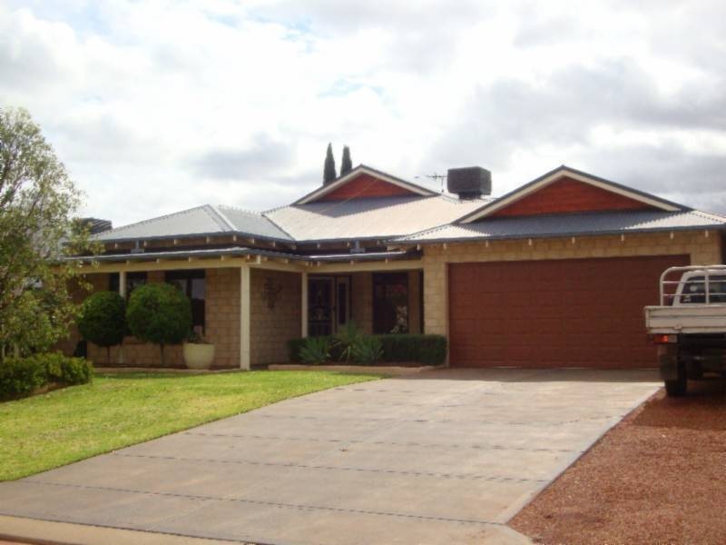 22 Smythe Drive, Kalgoorlie WA 6430