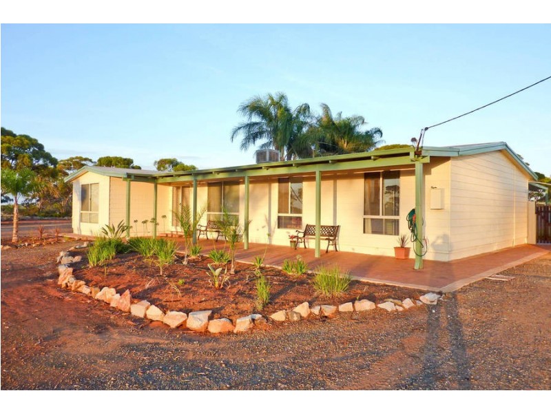 54 Smith Road, Coolgardie WA 6429