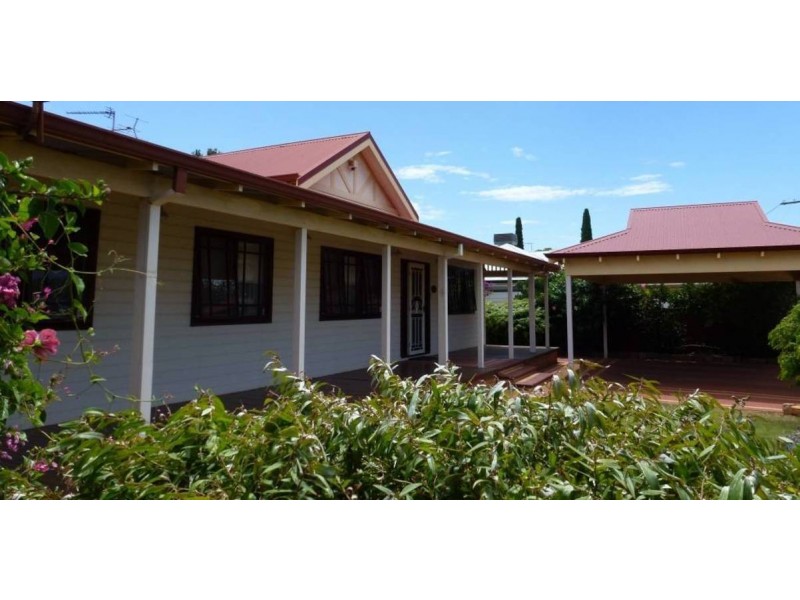 6 Campbell St, Kalgoorlie WA 6430