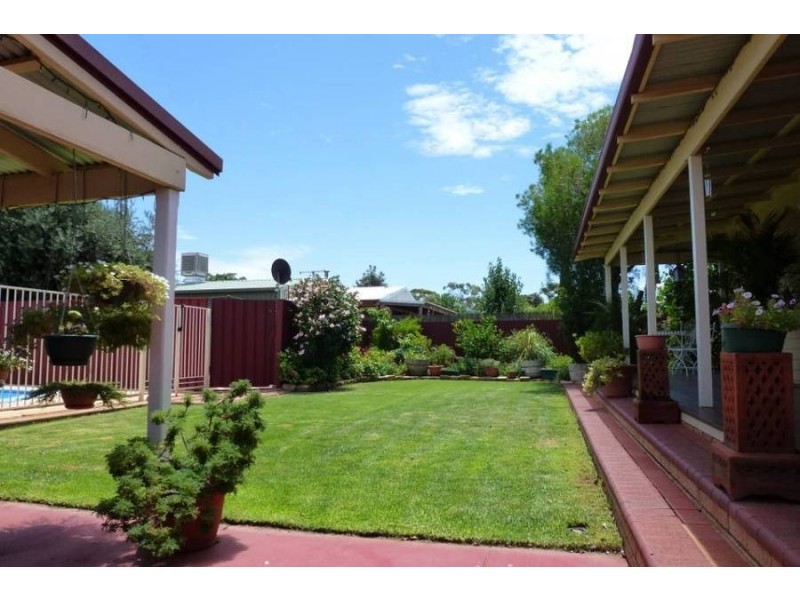 6 Campbell St, Kalgoorlie WA 6430