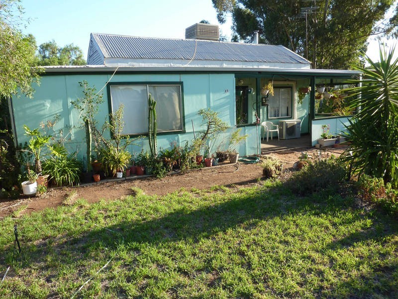 48 Woodward Street, Coolgardie WA 6429