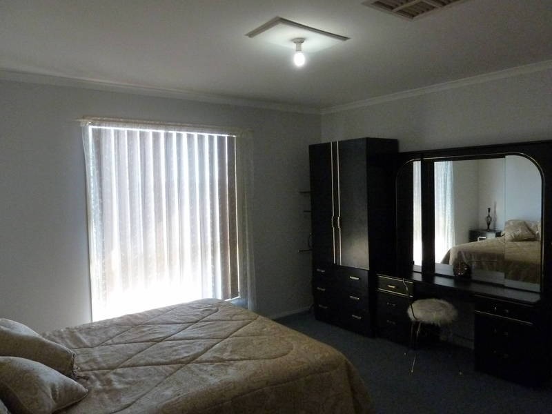 110 Sylvester Street, Coolgardie WA 6429